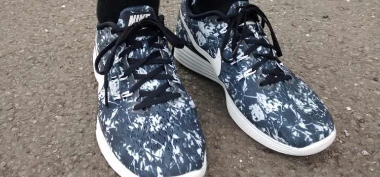 neue, leichte Laufschuhe neue, leichte Laufschuhe